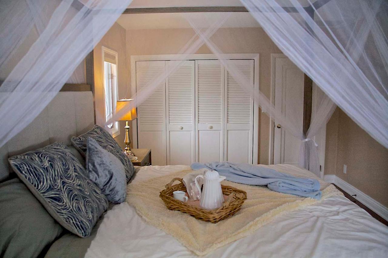 The Cheshire Cat Bed And Breakfast Elora Zewnętrze zdjęcie